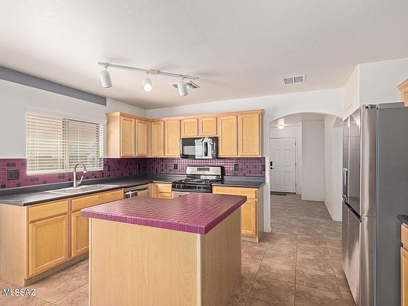 5th image of 18405 S Dawn View Dr