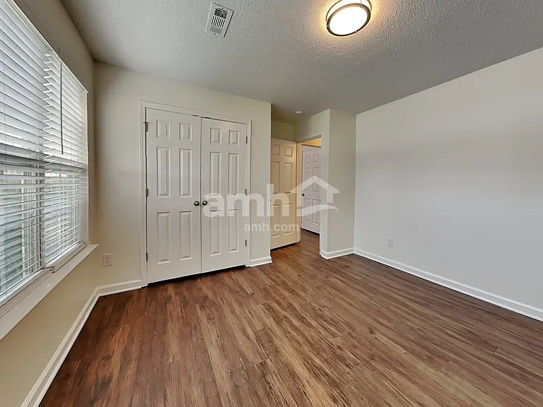 595 River Glen Ct — Photo 13