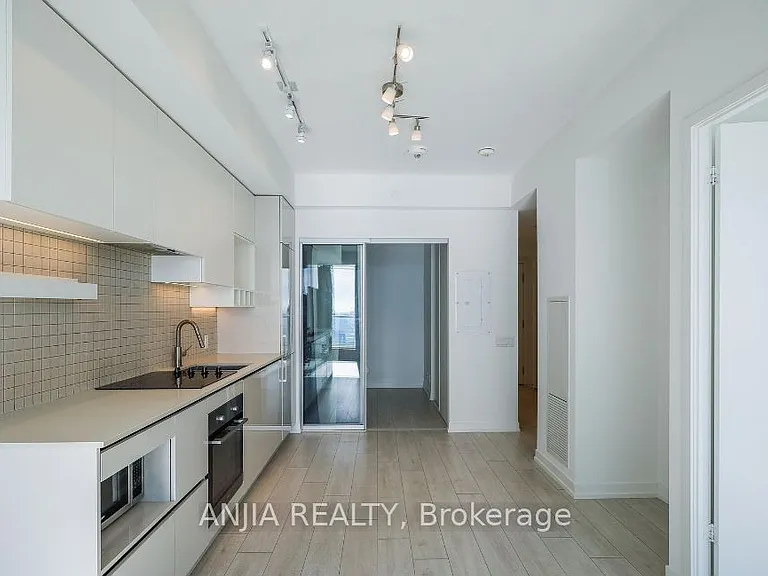 898 Portage Pkwy #2206 — Photo 10