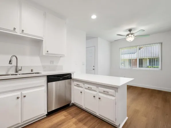 2613 W Aurora St #2, Santa Ana, CA 92704
