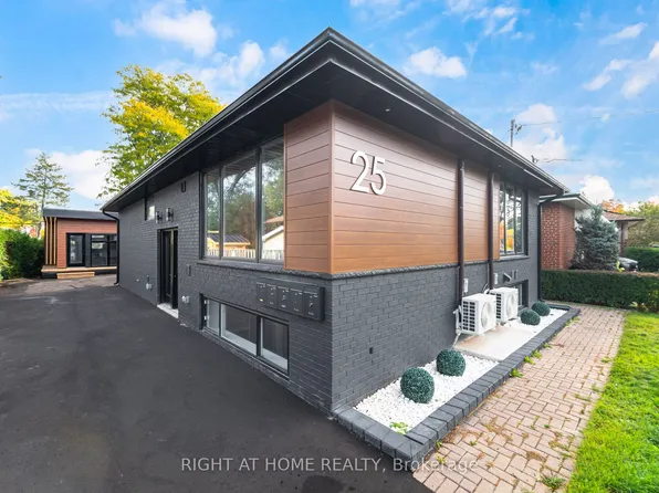 25 Templar Dr, Toronto, ON M9R 3C6