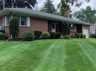 19 Hillcrest Ave, West Springfield, MA 01089