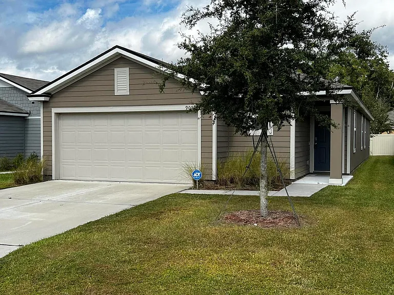 9059 Kipper Dr — Photo 1