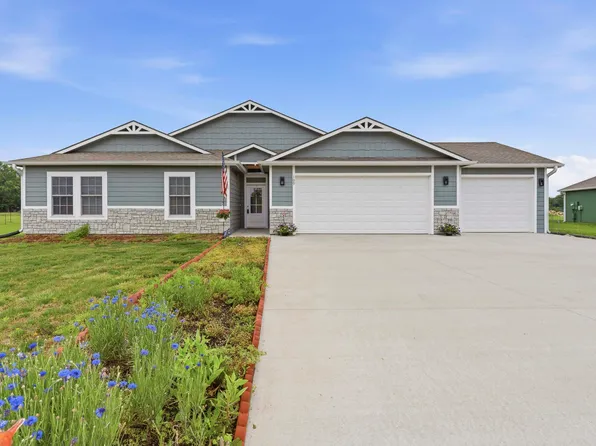 109 Mill Valley St, Alma, KS 66401