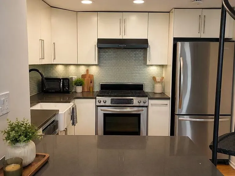 1250 W Fullerton Ave #3A — Photo 7