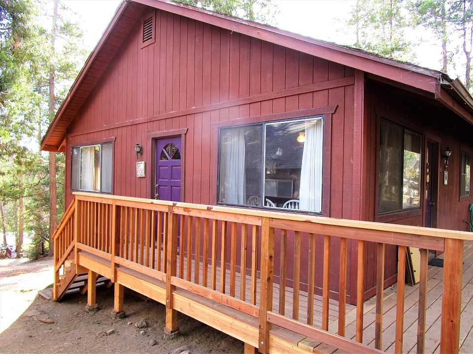 1st image of 41864 Chipmunk Ln