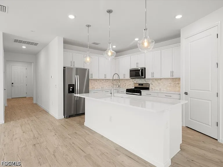 18262 Parksville Dr — Photo 6