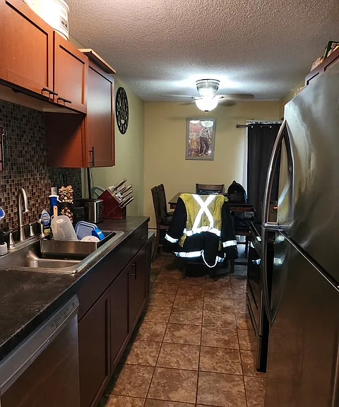 936 Westbrooke Way #4 — Photo 5