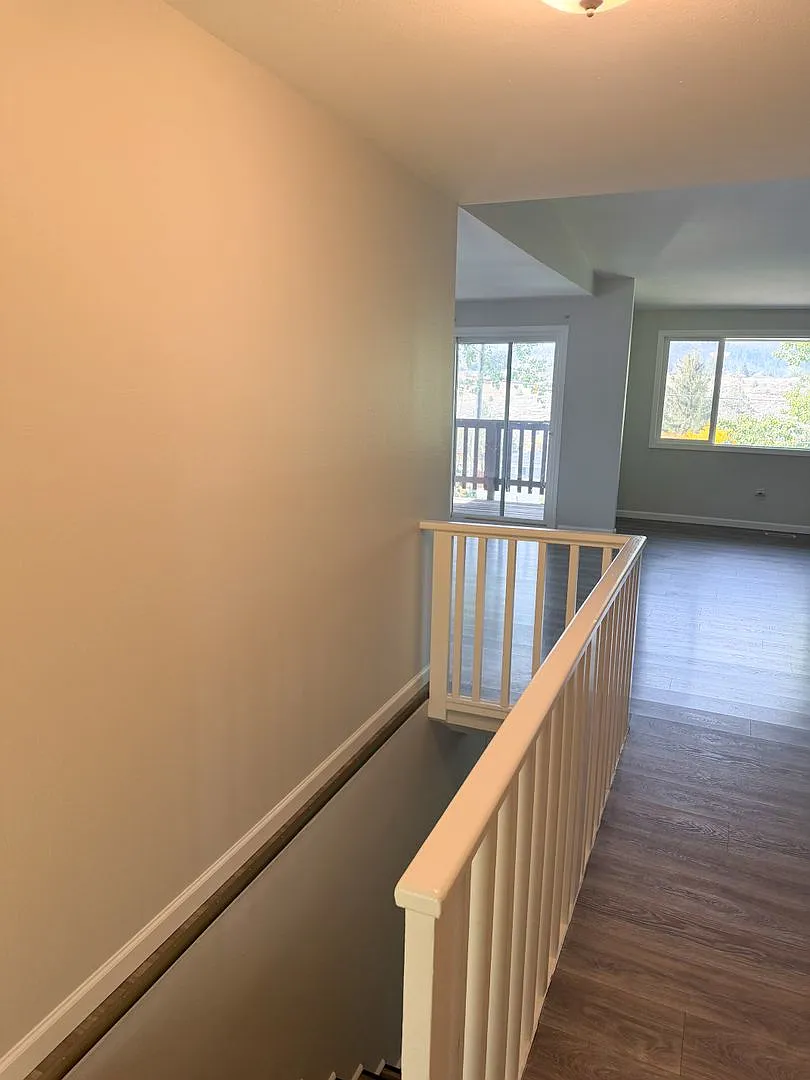 1946 N. Eldorado Ave. Klamath Falls, or 97601 — Photo 2