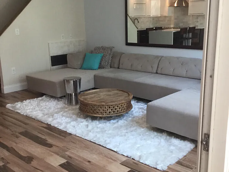 400 S Pointe Dr #307 — Photo 5
