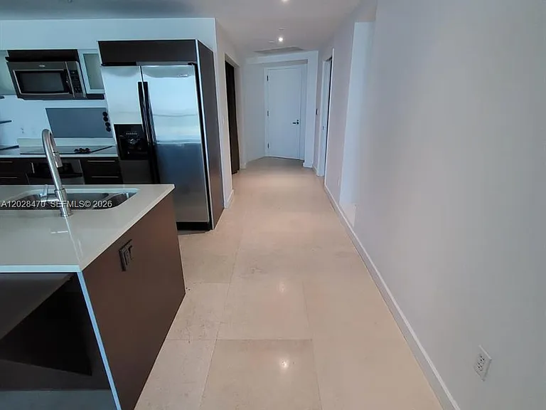 1900 N Bayshore Dr #2415 — Photo 7