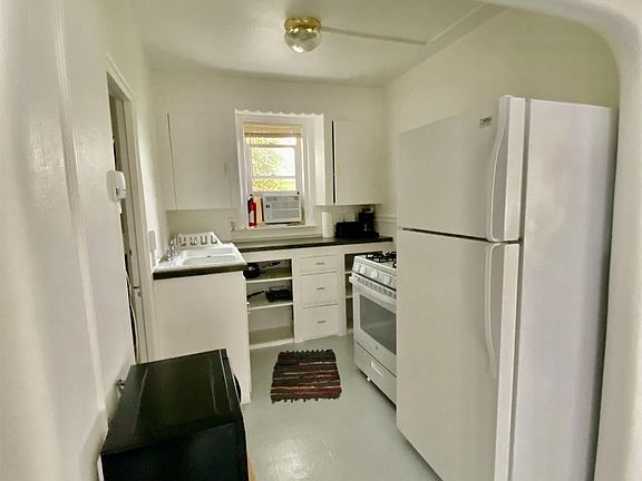 5th image of 717 & 719 N Kimball St
