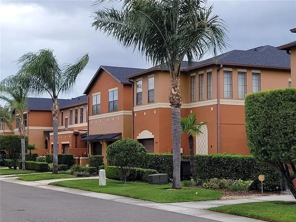 1018 Tullamore Dr, Zephyrhills, FL 33543