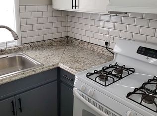 2 Hendricks St UNIT 1R, Central Falls, RI 02863