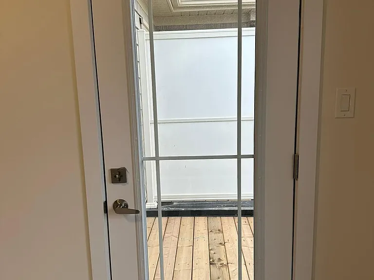21 Baskett St — Photo 3