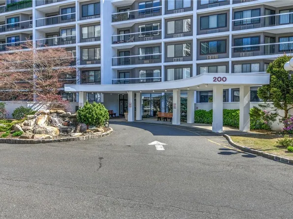 200 High Point Drive #PH13, Hartsdale, NY 10530