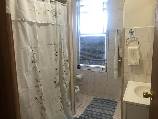 Rented by Signature Spaces NYC Corp | media 9