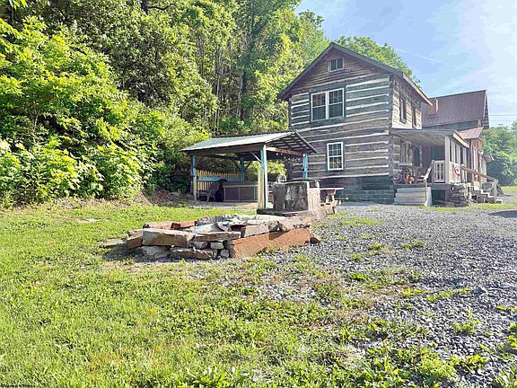 5th image of 27707 Mountaineer Dr