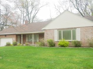 669 Laurel St, Longmeadow, MA 01106