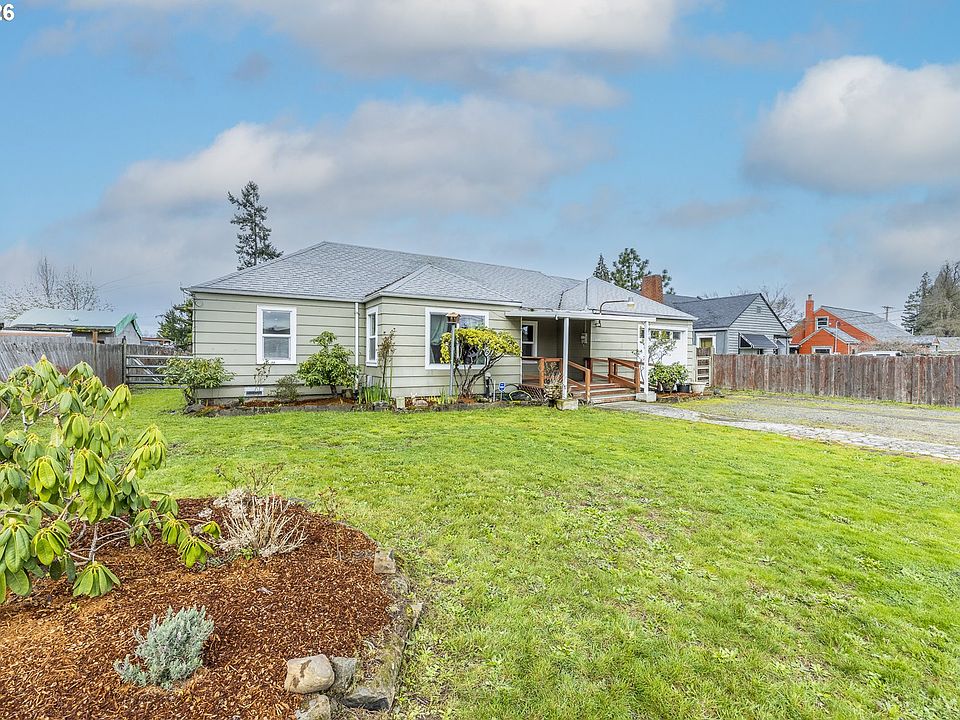 1st image of 2240 5th St