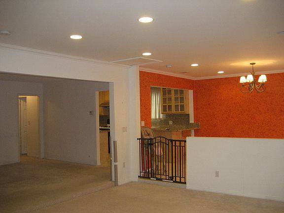 3rd image of 916 S Danehurst Ave
