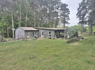 1915 W Garfield Rd, New Era, MI 49446