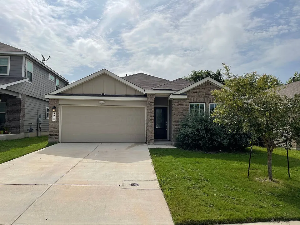 3918 Stanley Park