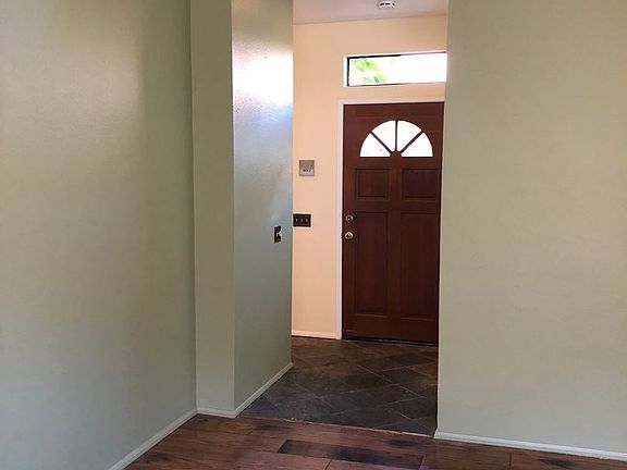 5th image of 4520 North Ave Unit 2