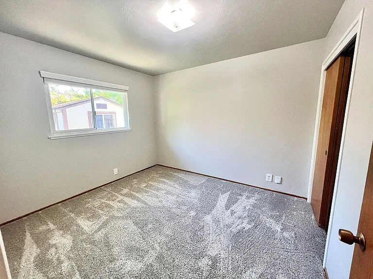 6610 Canterbury Ct — Photo 27