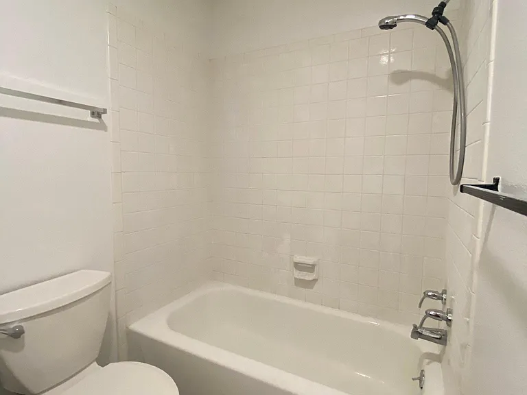 812 City Park Ave #305 — Photo 11