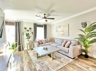 3174 Bayshore Oaks Dr, Tampa, FL 33611