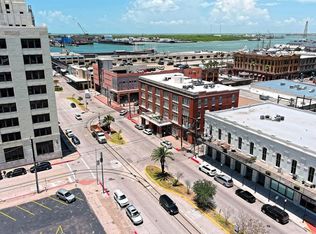 202 25th St APT 306, Galveston, TX 77550