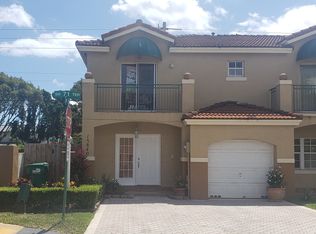 15840 SW 71st Ter, Miami, FL 33193