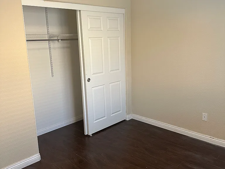 2890 Peppertree Way — Photo 8