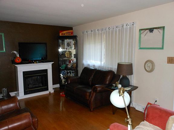3rd image of 2802 Floraland Dr NW