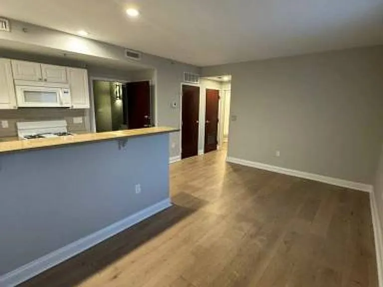 56 Imlay St — Photo 5
