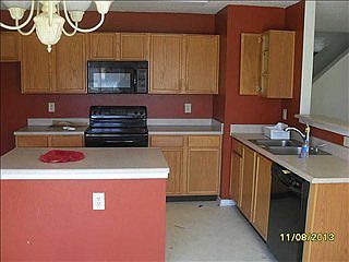 4th image of 5934 N Quincy Dr