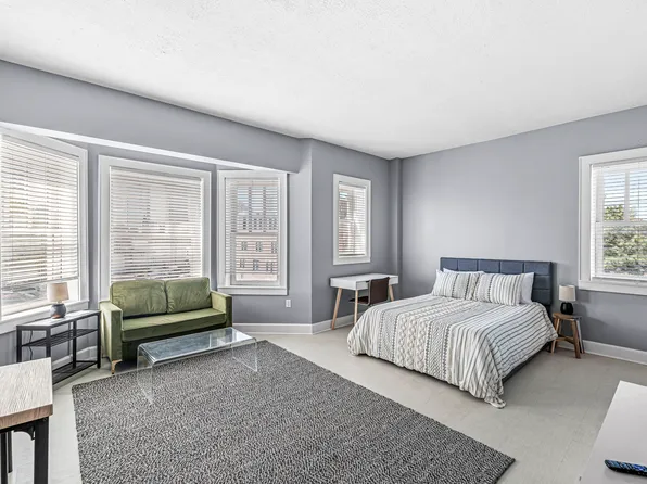 230 E 9th St APT 302, Indianapolis, IN 46204