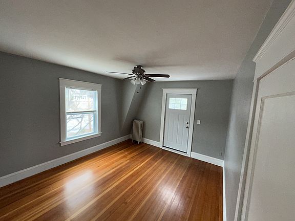 5th image of 545 Putnam Pike #2B