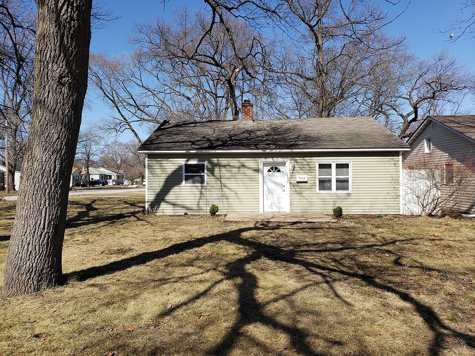 1st image of 1600 E 28th Ave