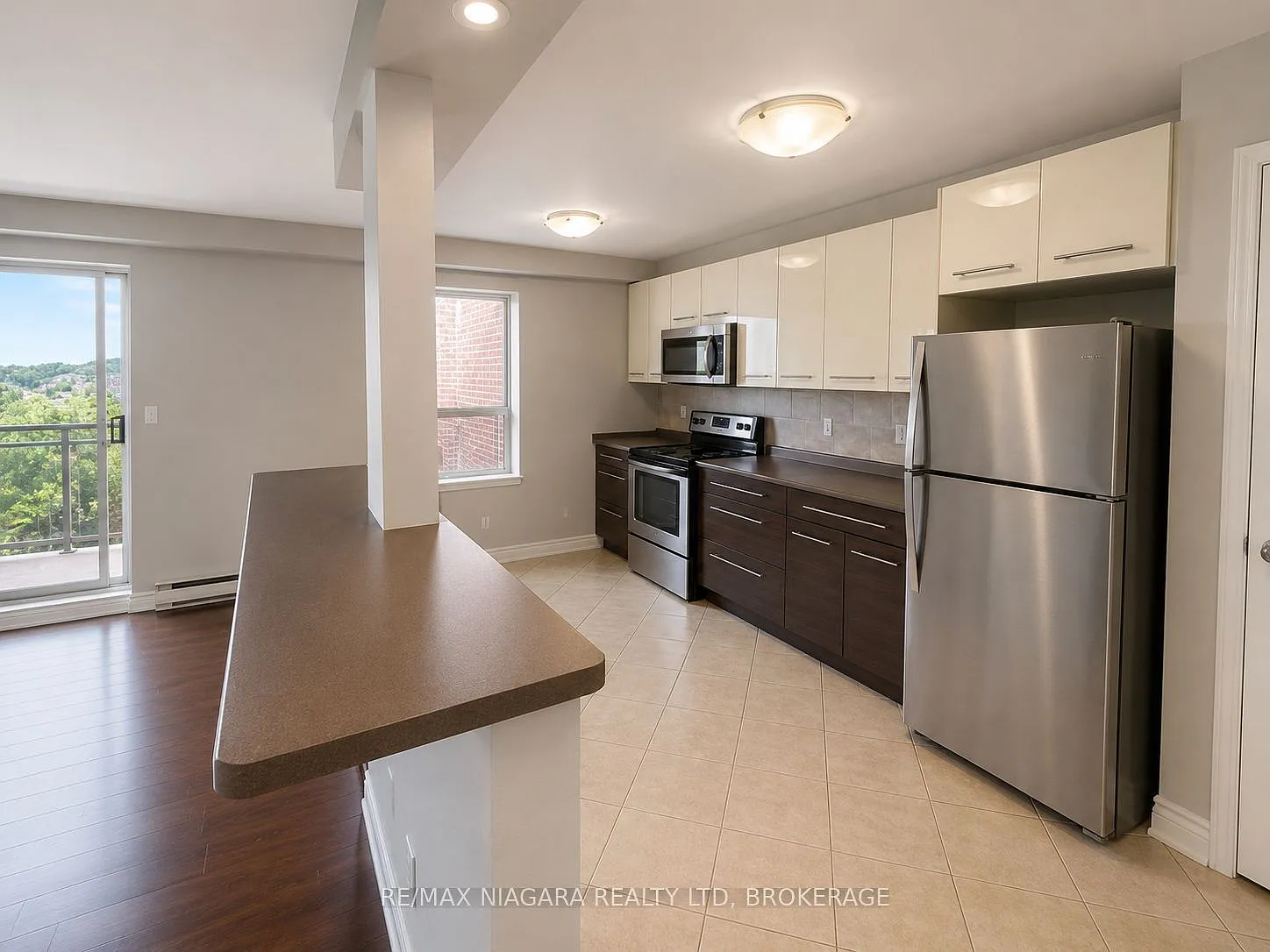 2 bed, $1,799 — Photo 3