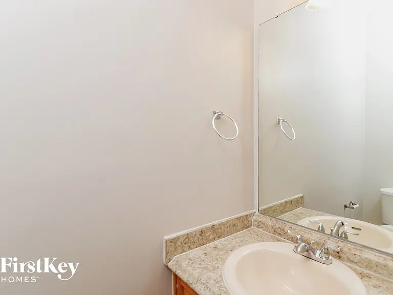 4230 Fairwood Dr — Photo 12