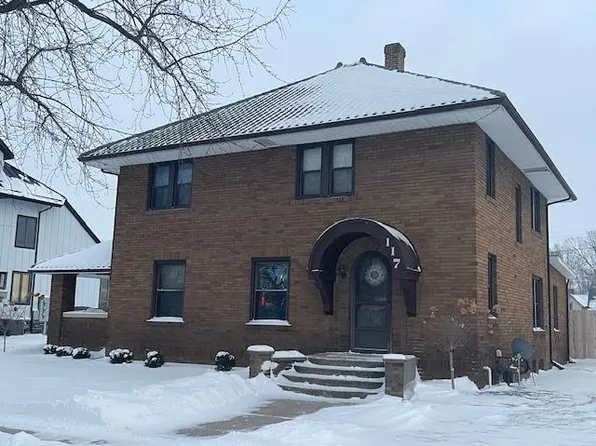 117 E Waterford St, Wakarusa, IN 46573