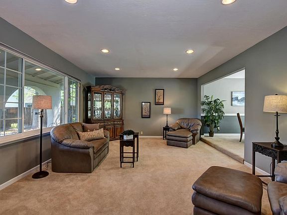 5th image of 6929 Maiden Ln