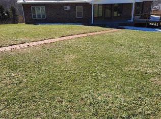 679 Green Acres Rd, Honaker, VA 24260