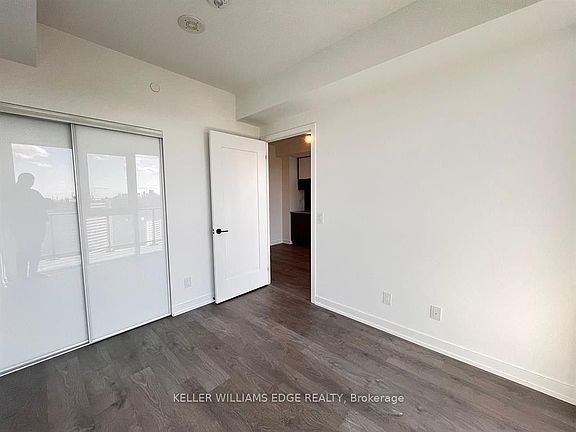 5th image of 5 Defries St #3010