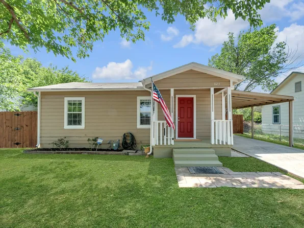 823 Ronald St, White Settlement, TX 76108