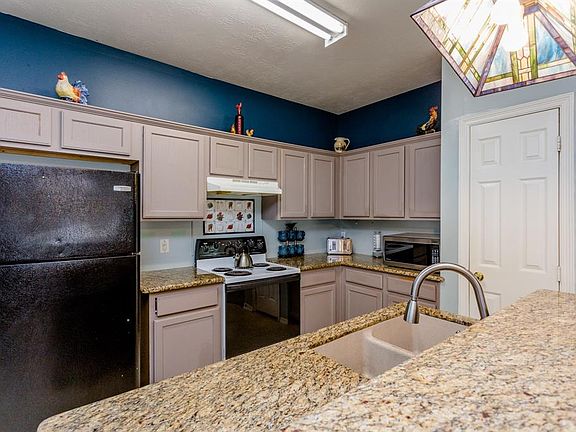5th image of 15339 Kingfield Dr