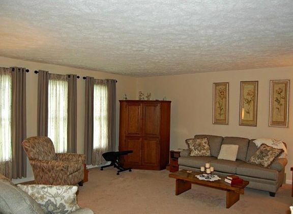 3rd image of 108 Stonebrae Dr