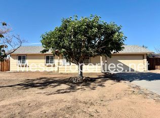 22810 Nalatapa Rd, Apple Valley, CA 92307